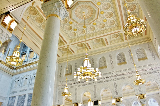 محمد ﷺ… الإنسان قبل أن يكون نبيًا (2/3) (باللغة الصينية)