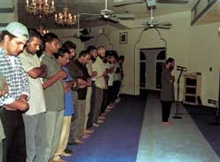 الصلاة وتأثيرها على حياة المسلم (باللغة الصينية)