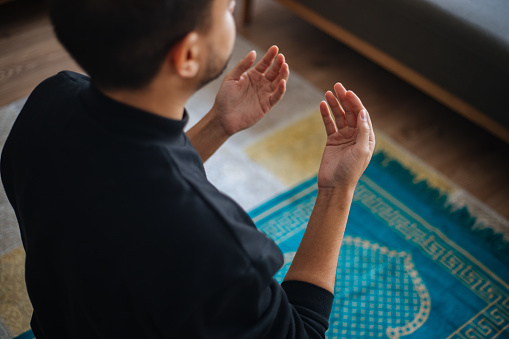 لماذا يحب الله أن تدعوه (الدعاء)