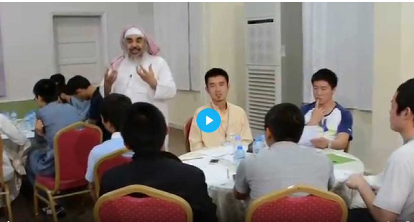 تفاعل المشاركين في الملتقى الثالث لطلاب المنح والدعاة الصينيين
